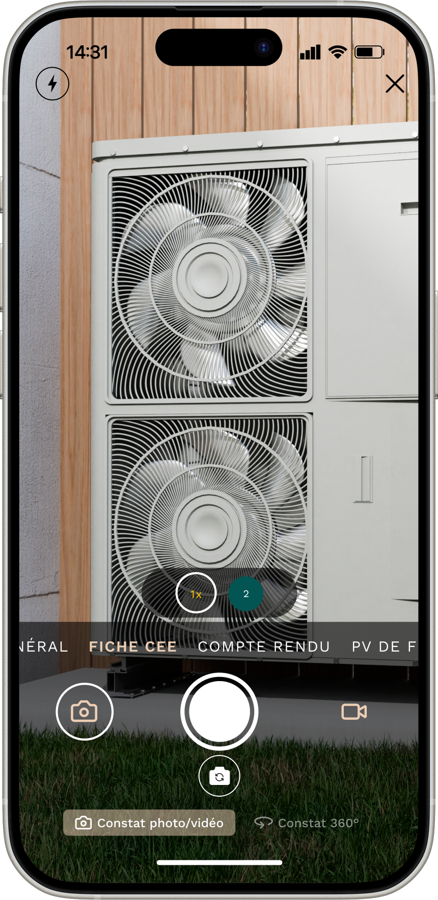 Interface de l'application NoContest photographiant une pompe à chaleur air/eau pour réaliser un constat CEE sur chantier.